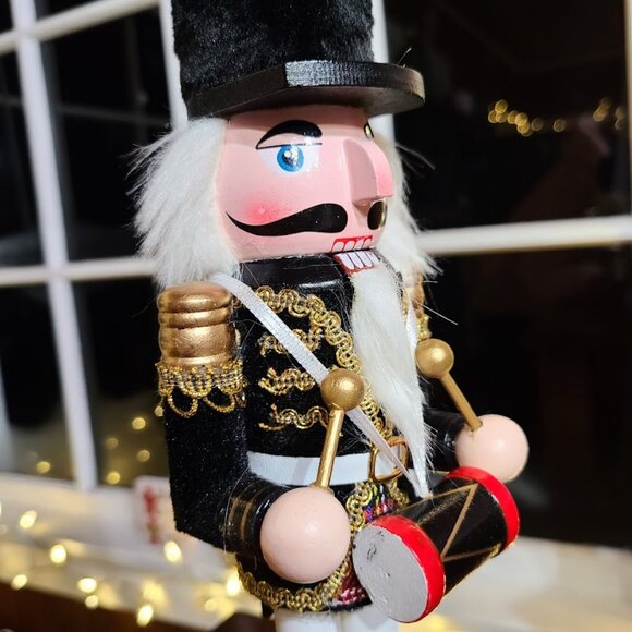 Christmas Nutcracker Soldier Wooden Statue Xmas Holiday Decor Table Decoration - Picture 12 of 14